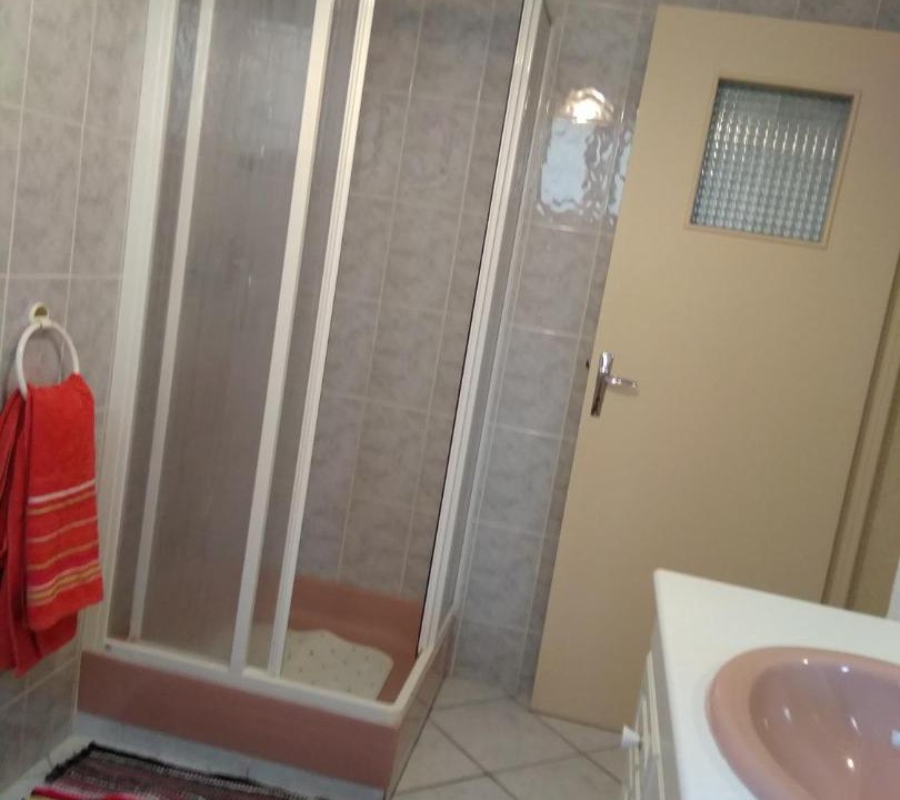 Photo of Bathroom in Guillestre