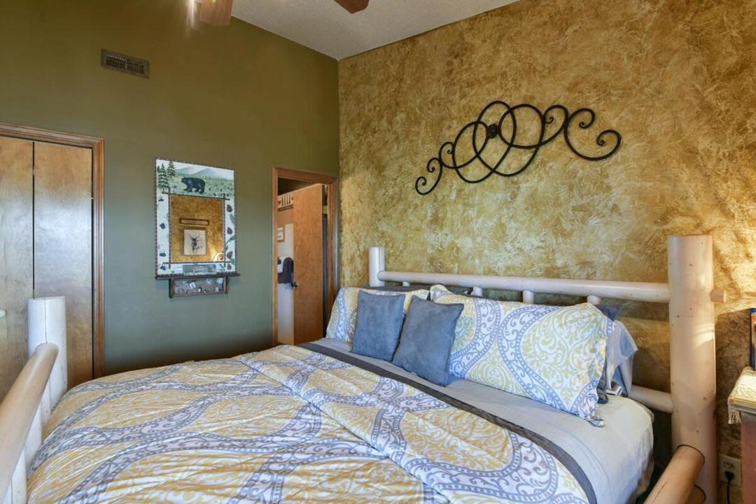 Photo of Others in Notch Estates
