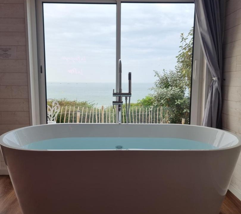 Photo of Bathroom in Saint-Come-de-Fresne