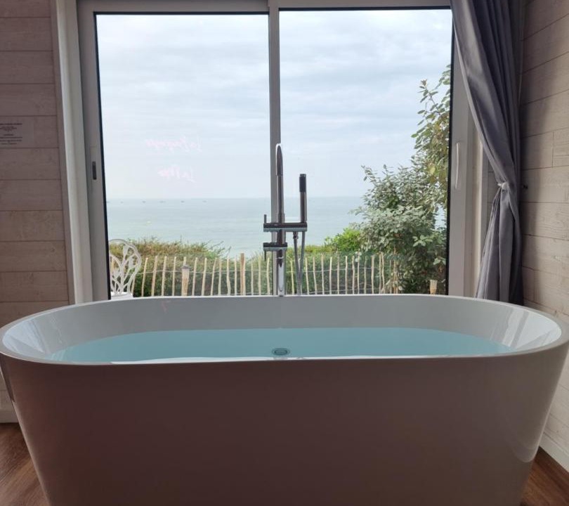 Photo of Bathroom in Saint-Come-de-Fresne
