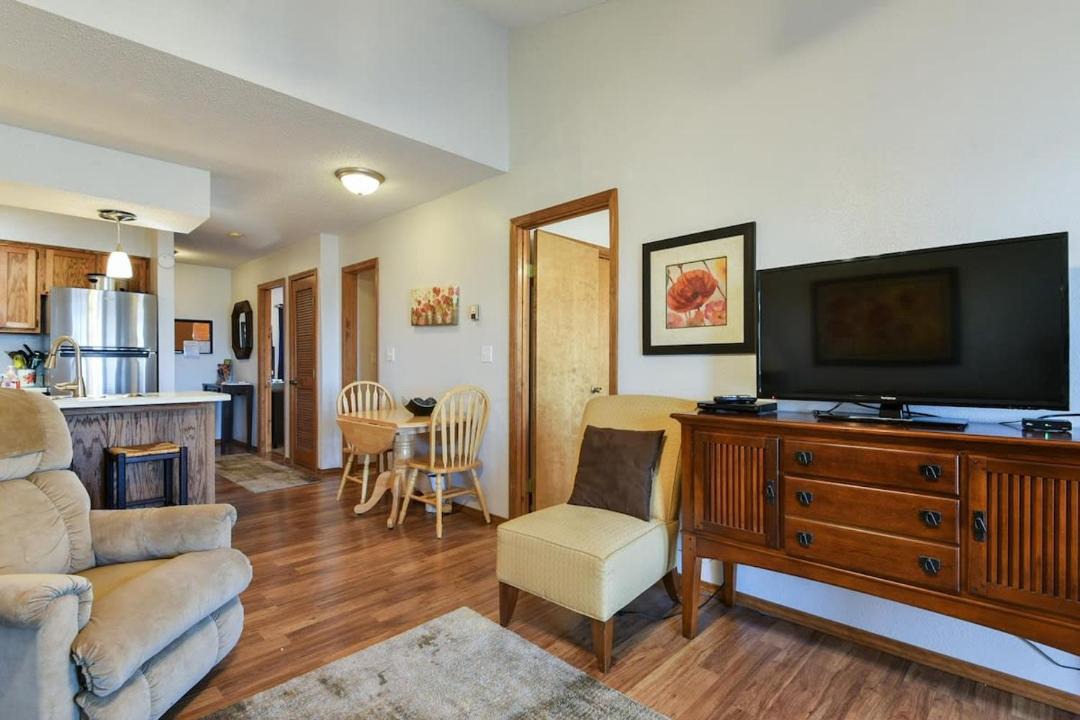 Photo of Others in Notch Estates