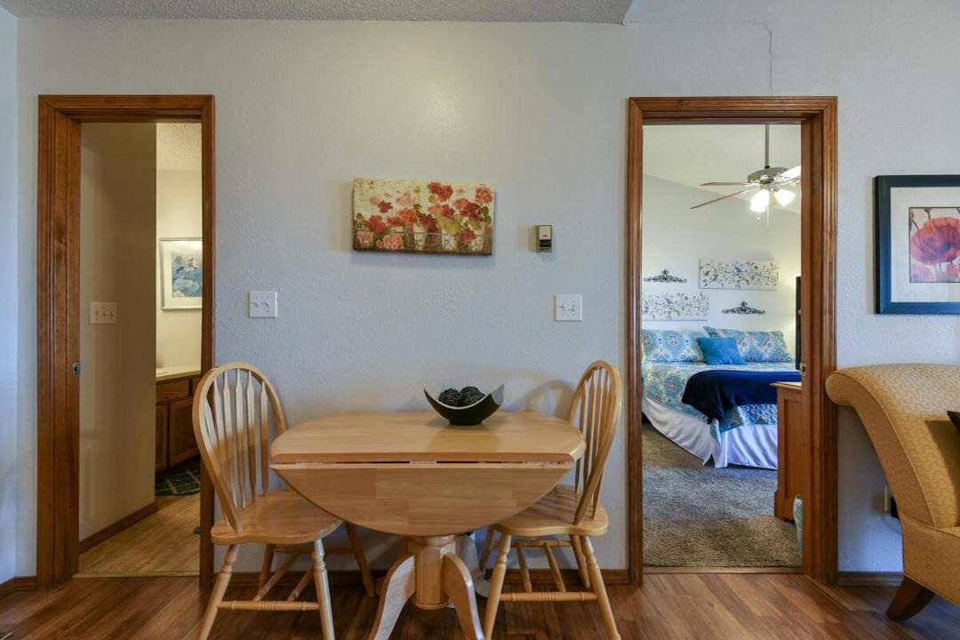 Photo of Others in Notch Estates