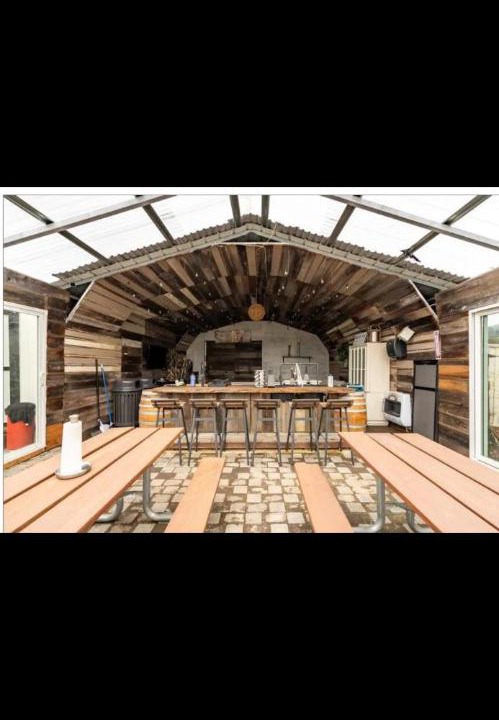 Photo of Others in Hollister