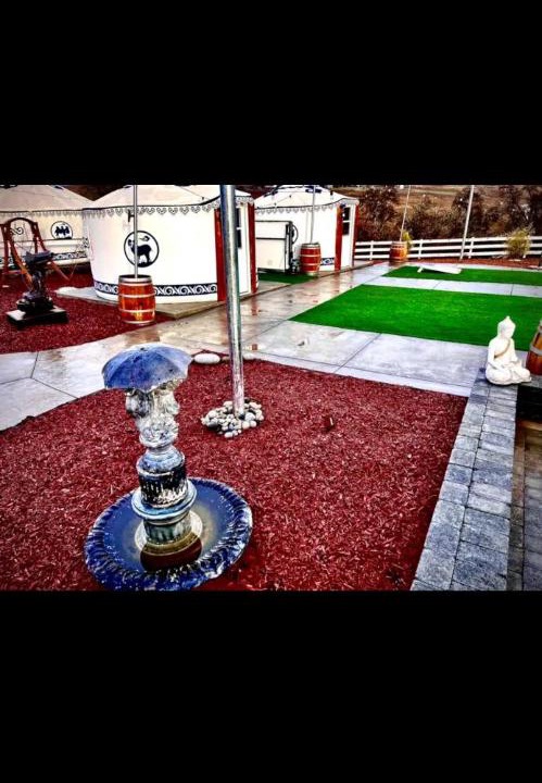 Photo of Others in Hollister