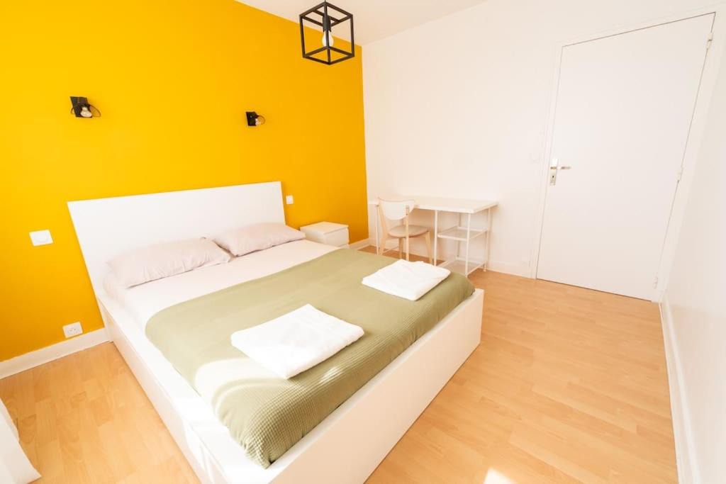 Photo of Bedroom in Sainte-Therese - Quineleu