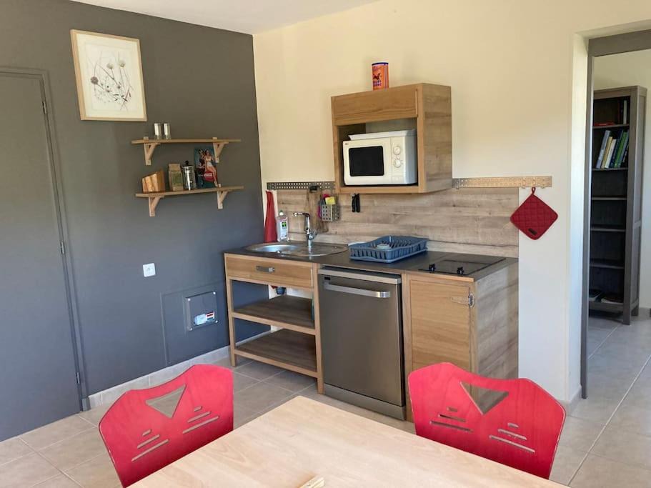 Photo of Kitchen in Saint-Sulpice-de-Pommeray