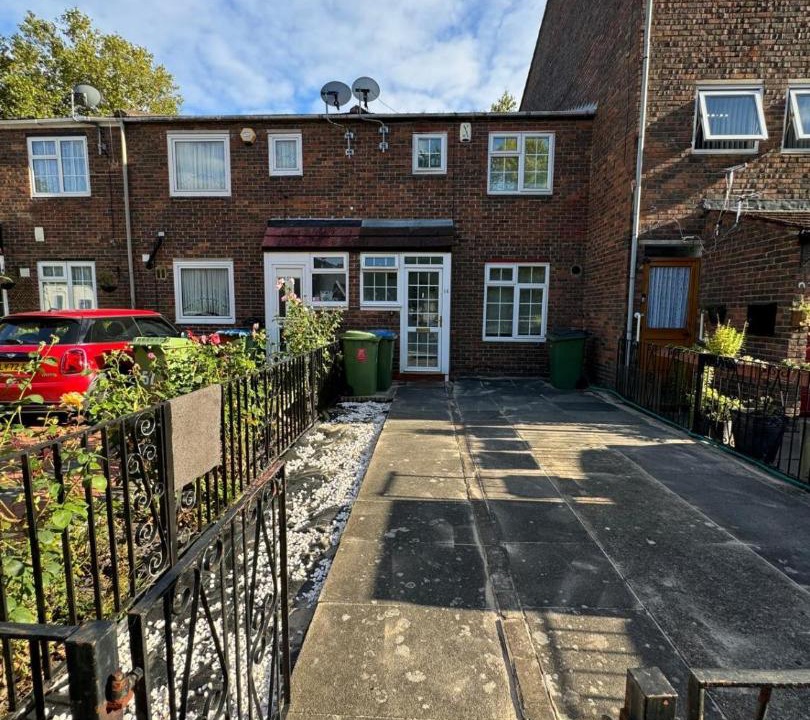 Photo of Others in Thamesmead