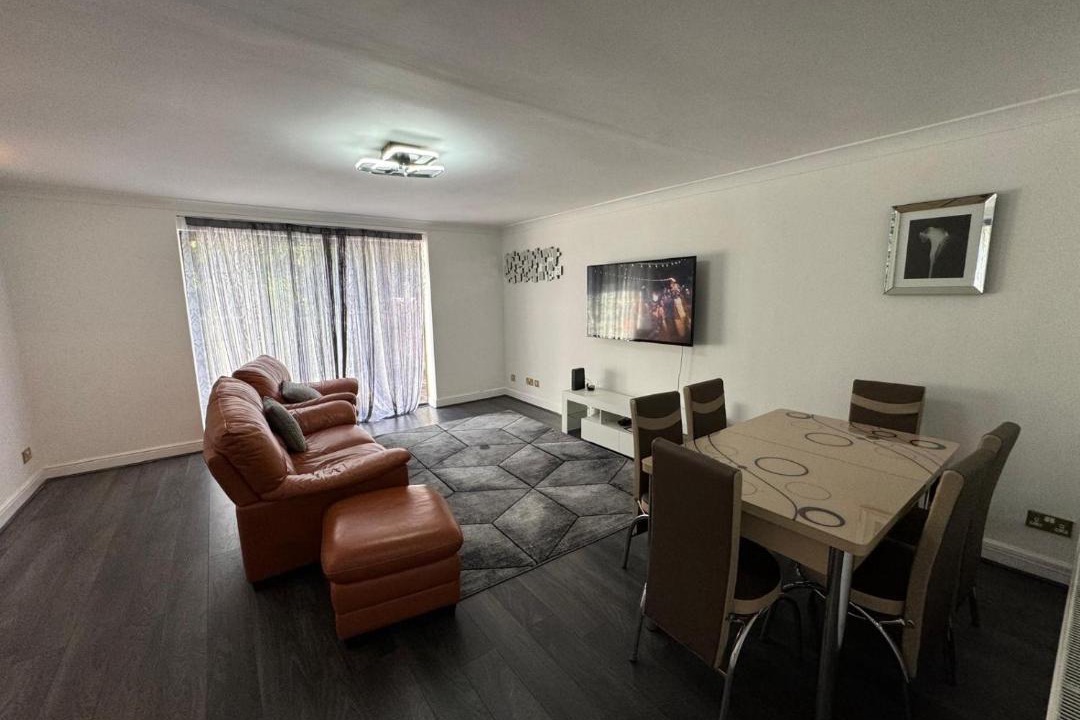 Photo of Others in Thamesmead