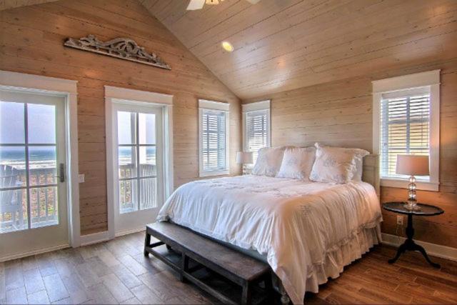Photo of Bedroom in Cinnamon Shore