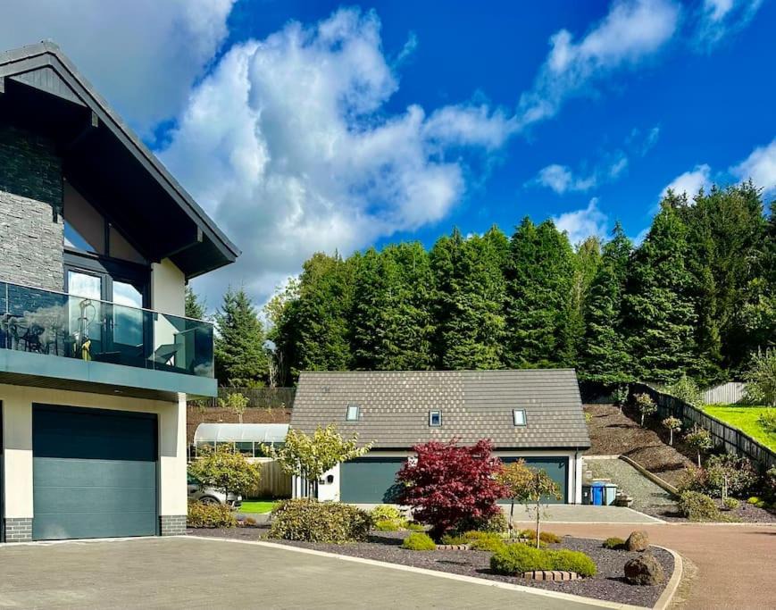 Photo of Others in Rosebank