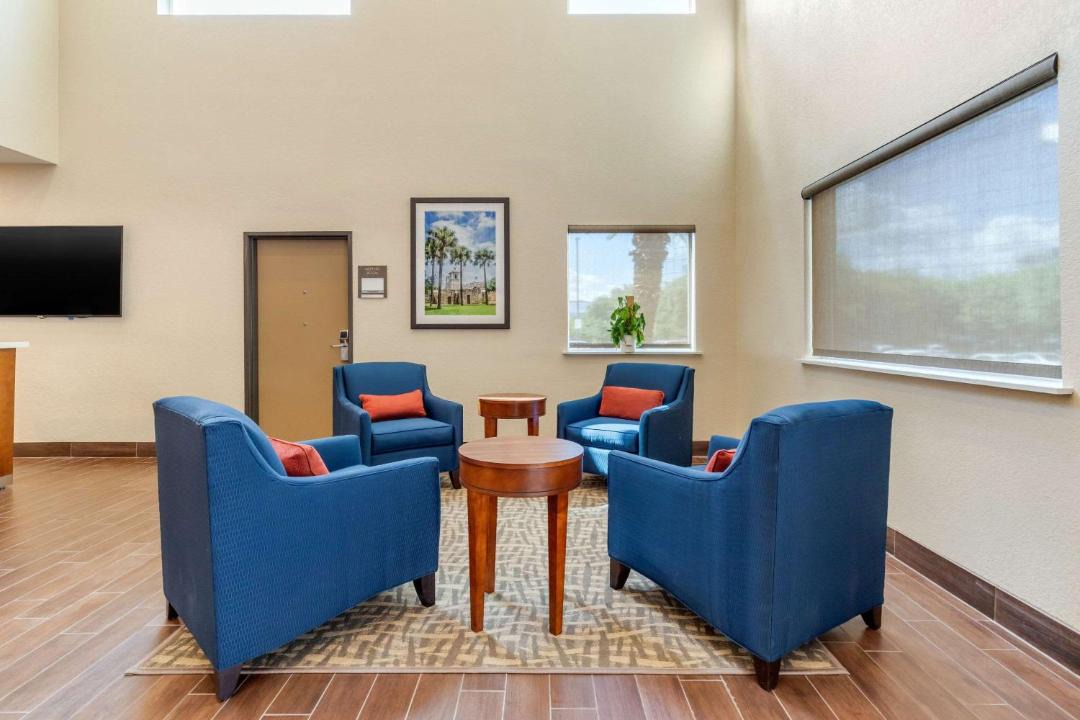 Photo of Livingroom in North San Antonio - SAT