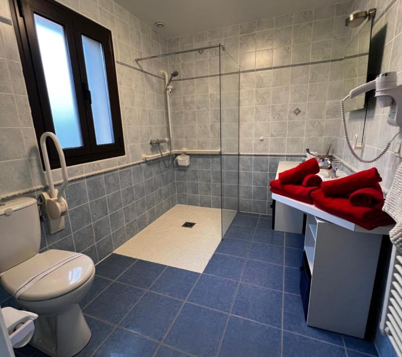 Photo of Bathroom in Castelnaud-la-Chapelle
