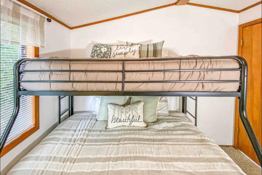 Photo of Bedroom in Klamath