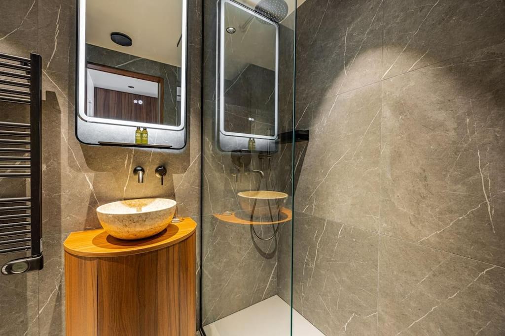 Photo of Bathroom in Quartier Sainte-Avoye