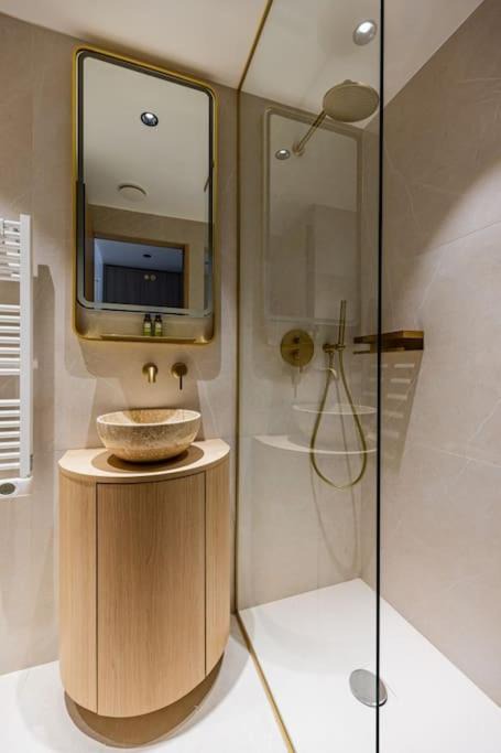 Photo of Bathroom in Quartier Sainte-Avoye