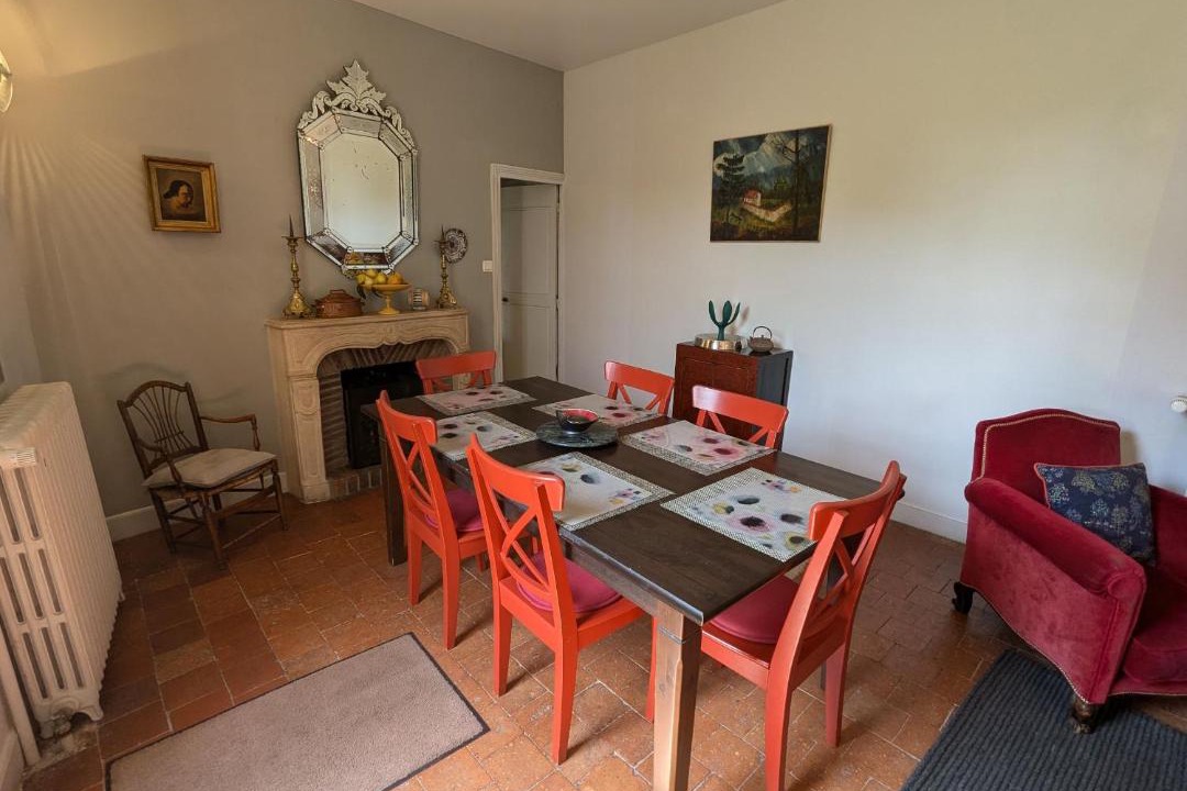 Photo of Others in Yevre-le-Chatel