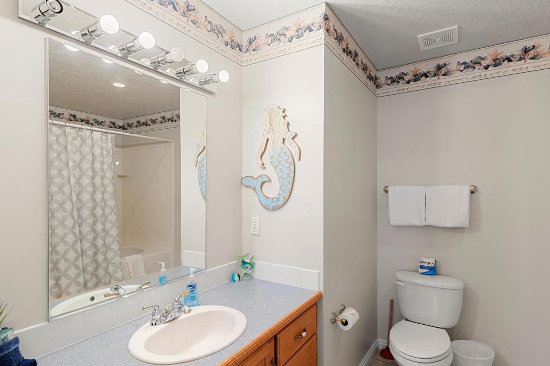 Photo of Bathroom in Harbor Village