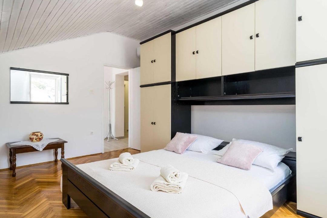 Photo of Bedroom in Slano
