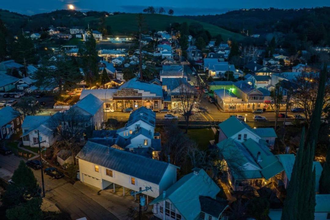 Photo of Buildings in Sutter Creek