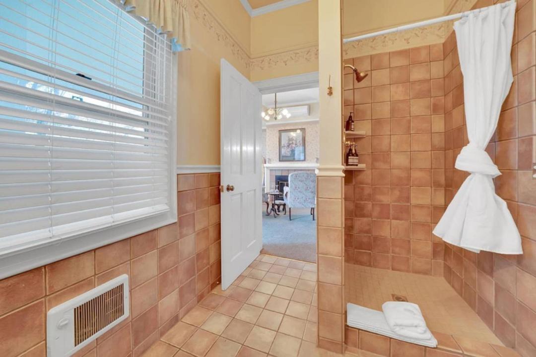 Photo of Bathroom in Sutter Creek