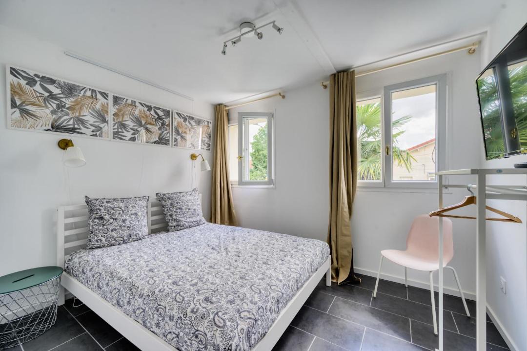 Photo of Others in Villejuif
