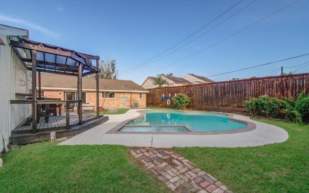 Photo of Others in Braeswood Place
