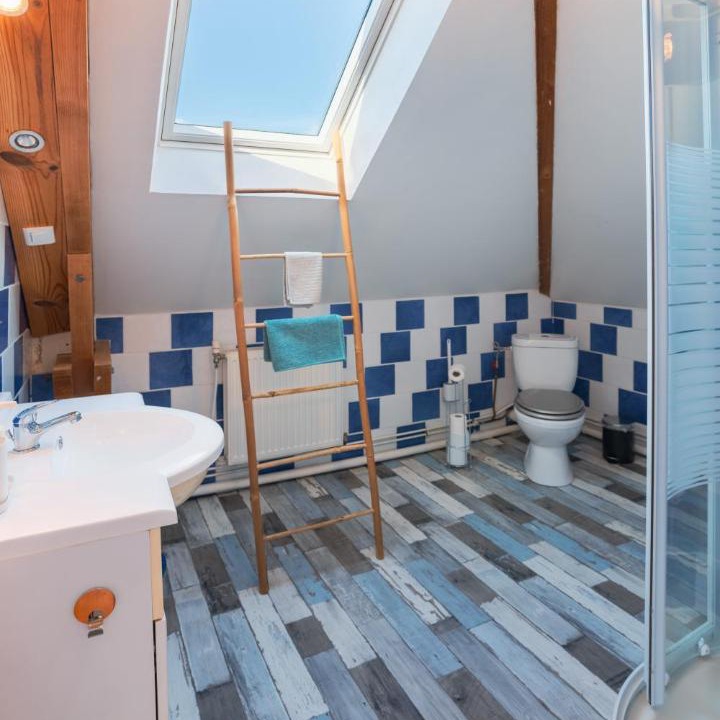 Photo of Bathroom in Baromesnil