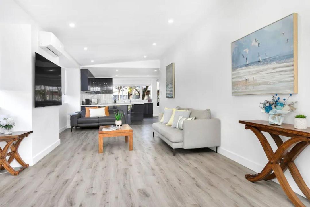 Photo of Others in Anna Bay