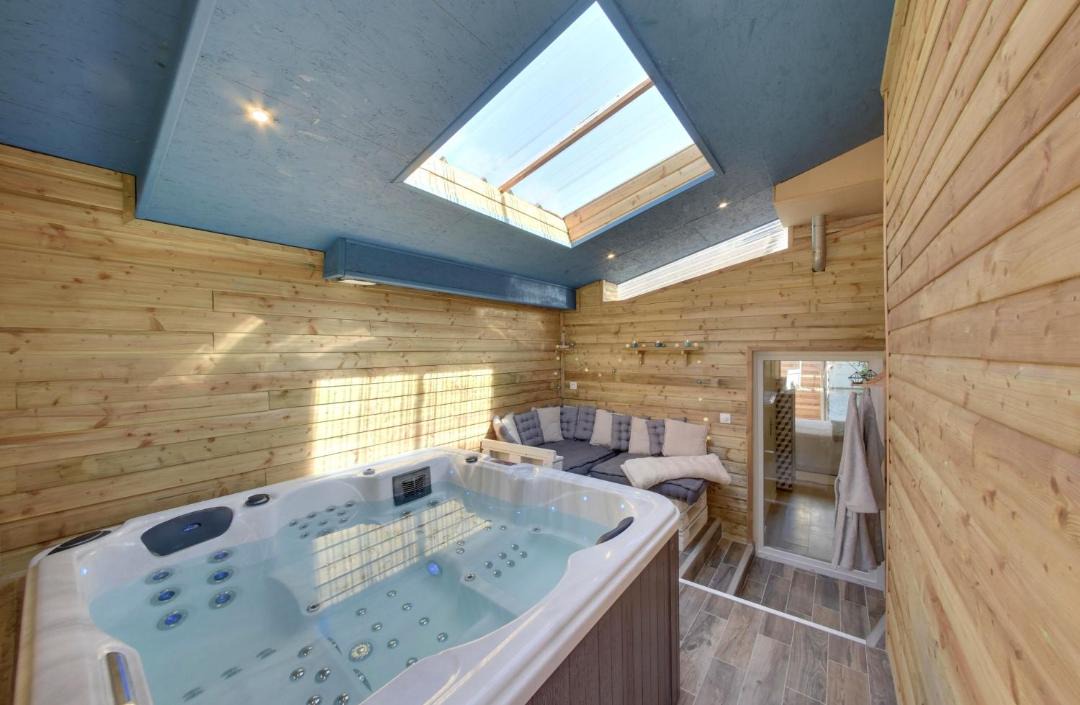 Photo of Others in Sainte-Croix-Grand-Tonne