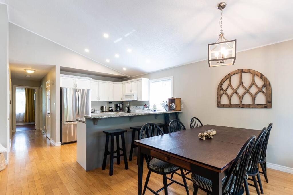 Photo of Kitchen in Wasaga Beach