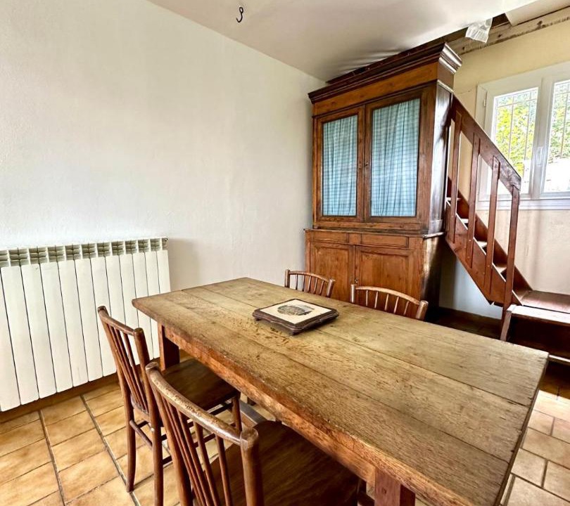 Photo of Others in Luquet