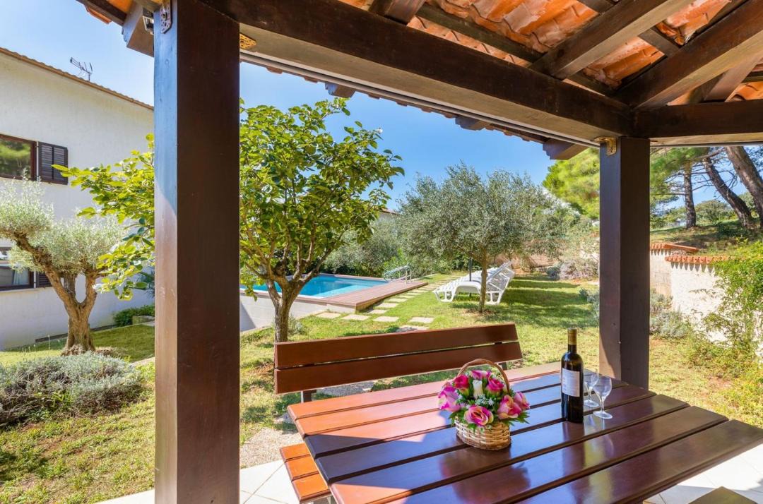 Photo of Patio Balcony in Mugeba