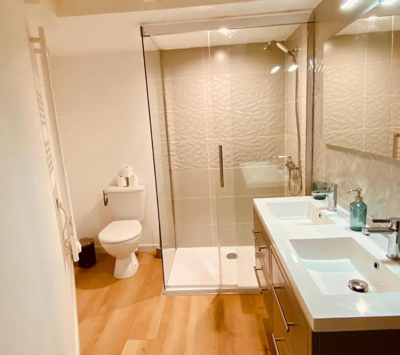 Photo of Bathroom in Lescure-dAlbigeois