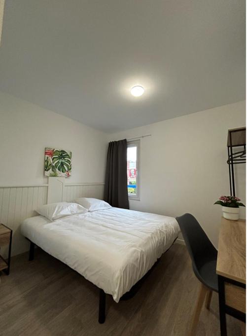 Photo of Bedroom in Carrieres-sous-Poissy