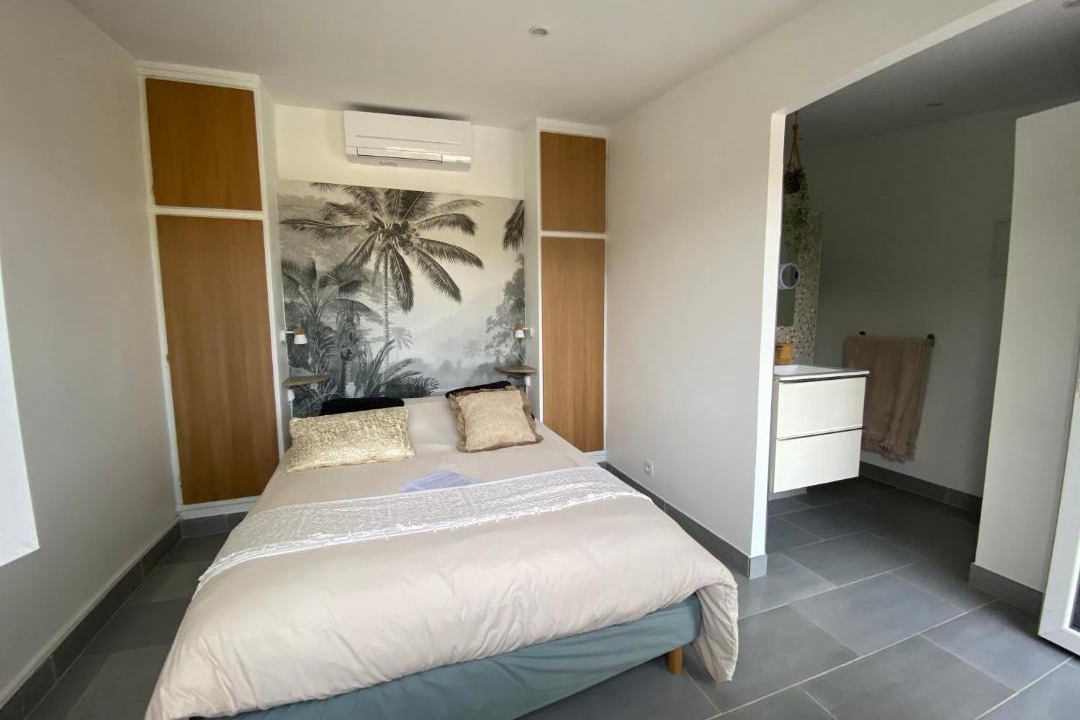 Photo of Bedroom in Cuers