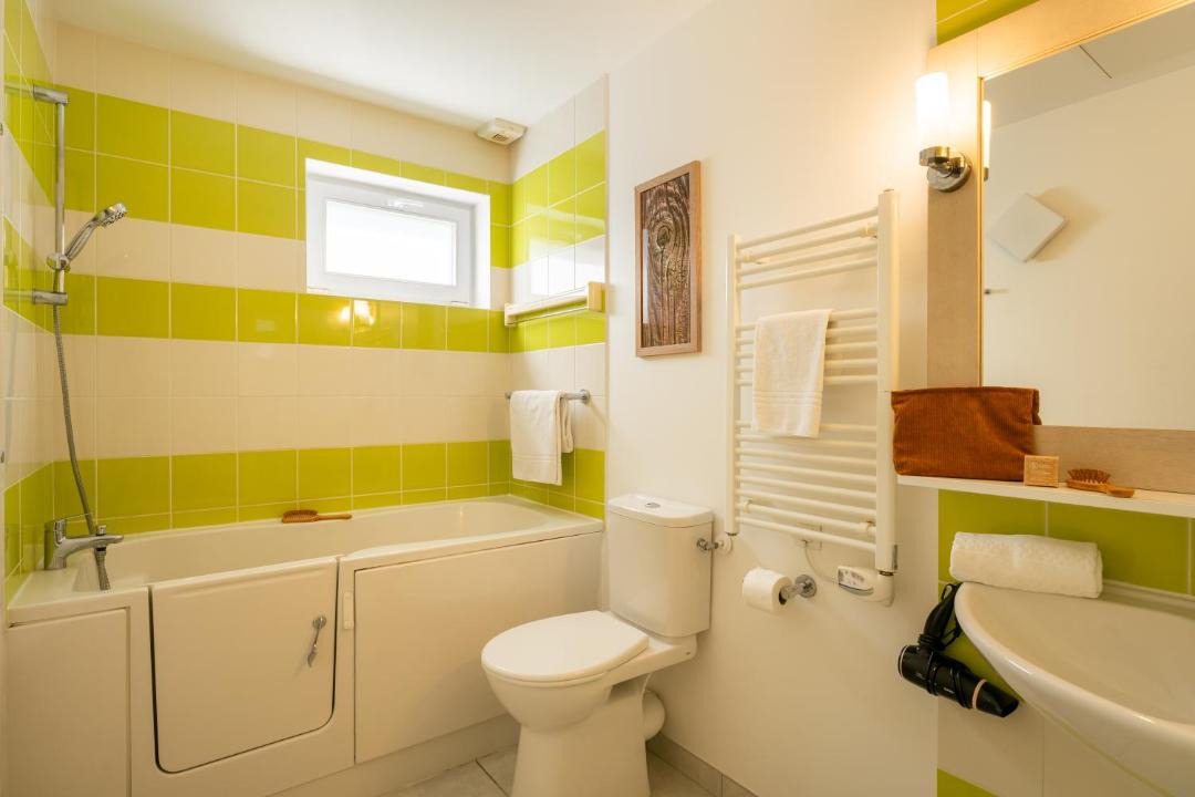Photo of Bathroom in Pornichet