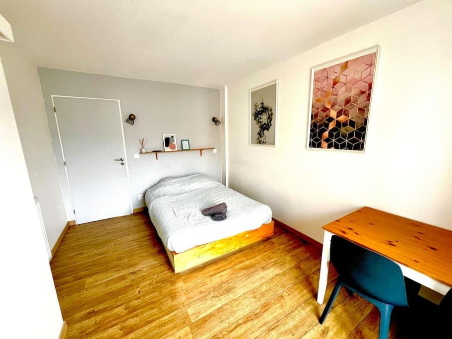 Photo of Bedroom in Secteur 1
