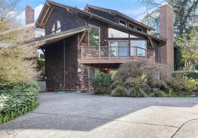 Photo of Others in Capitol Hill