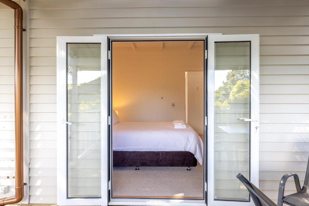 Photo of Others in Surfdale