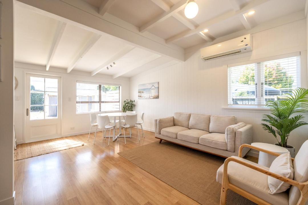 Photo of Others in Surfdale