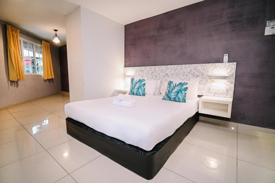 Photo of Bedroom in SS 2