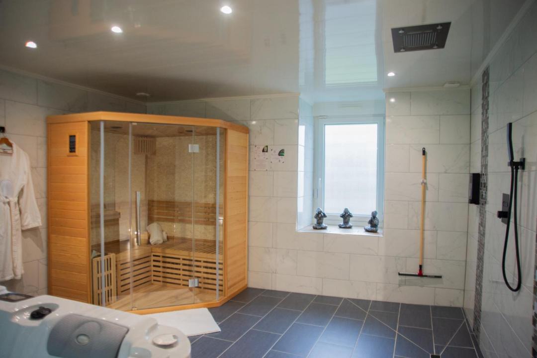 Photo of Bathroom in Couterne