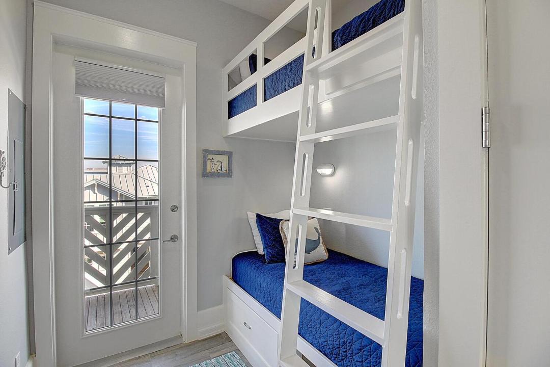 Photo of Bedroom in Cinnamon Shore