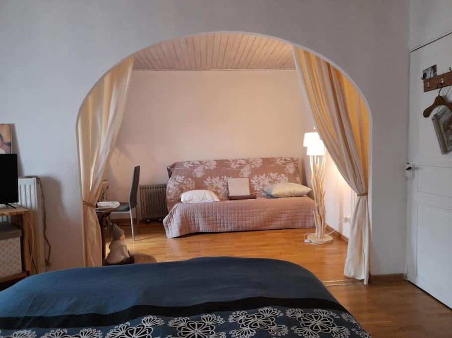 Photo of Bedroom in Villardonnel