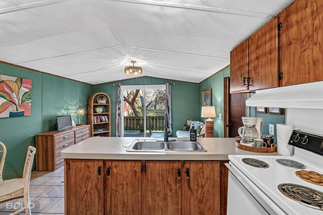 Photo of Kitchen in Uncertain