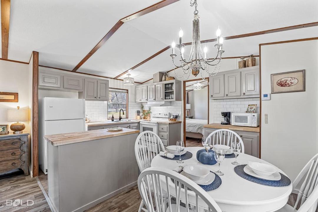 Photo of Kitchen in Uncertain
