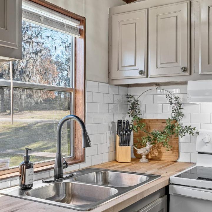 Photo of Kitchen in Uncertain