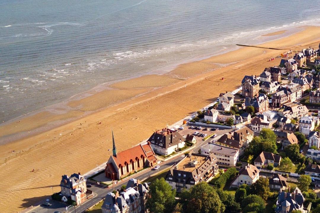 Photo of Others in Houlgate