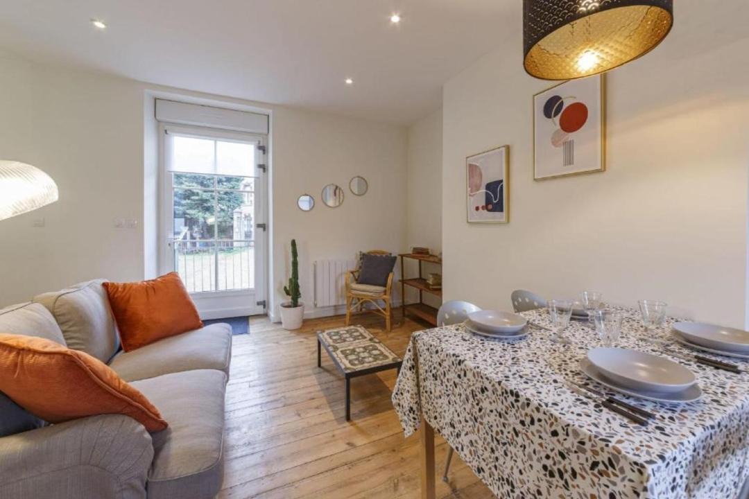 Photo of Others in Laval