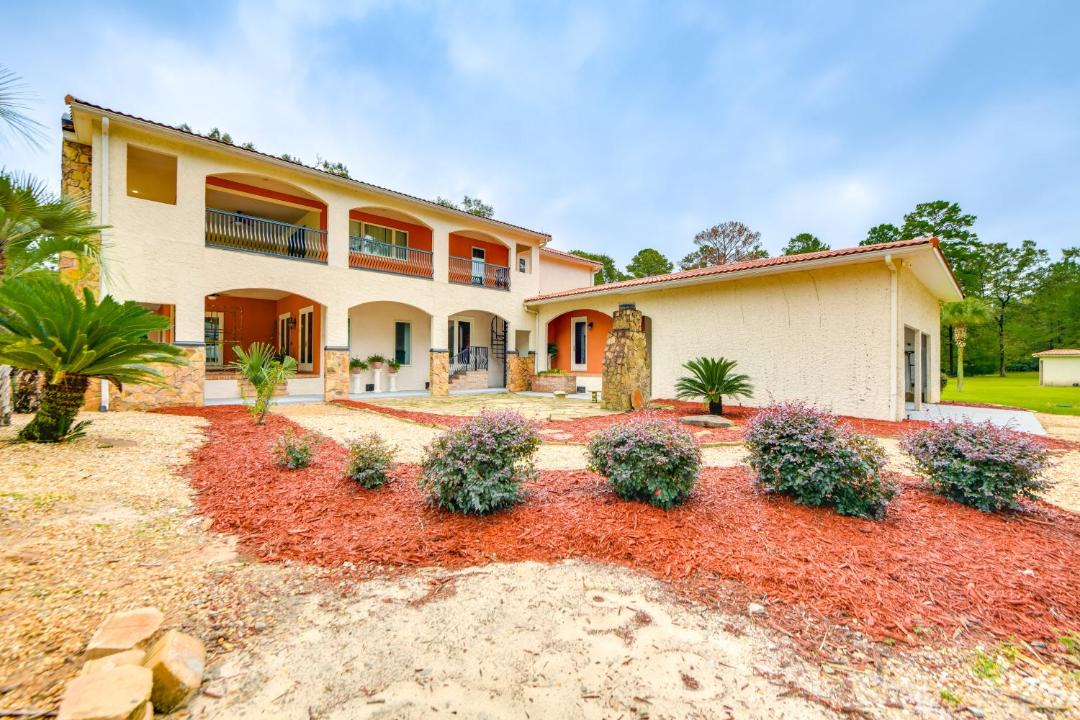 Photo of Others in Albany